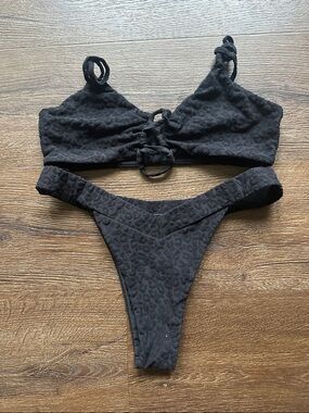Textured Black Lace-Up Women's Bikini Set